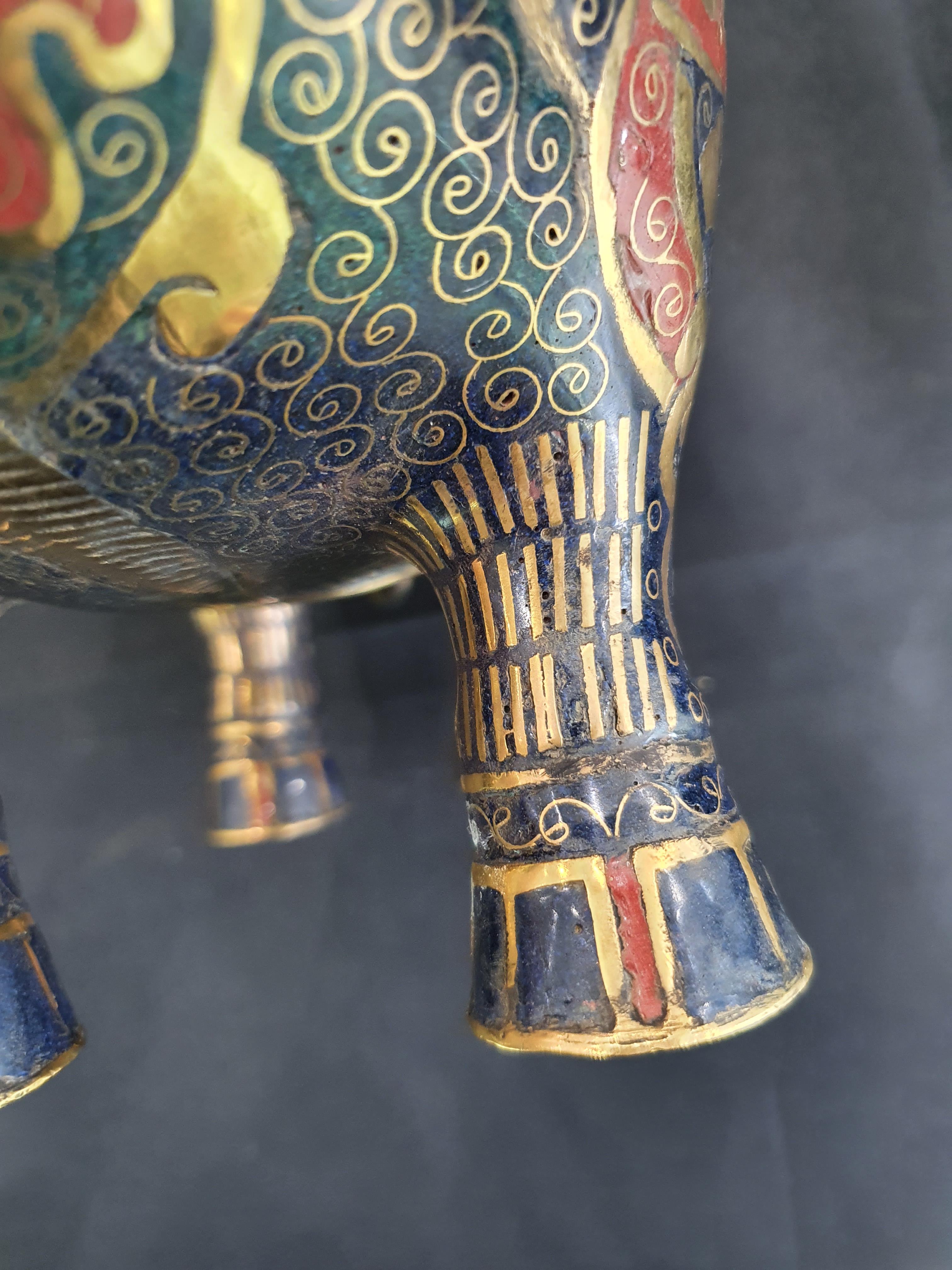 Lot 678 - A CHINESE CLOISONNÉ ENAMEL AND GILT BRONZZE
