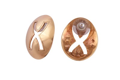 Lot 761 - A PAIR OF EARRINGS