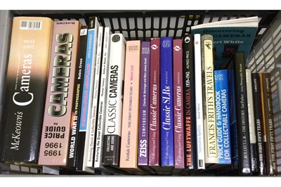 Lot 377 - Mckeown's Cameras Price Guides & Other Collectors Books.