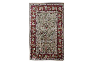 Lot 19 - AN EXTREMELY FINE SILK HEREKE RUG, TURKEY