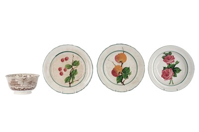 Lot 15 - A VICTORIAN BATT PRINTED POTTERY SOUVENIR BOWL FOR THE GREAT EXHIBITION, MID 19TH CENTURY