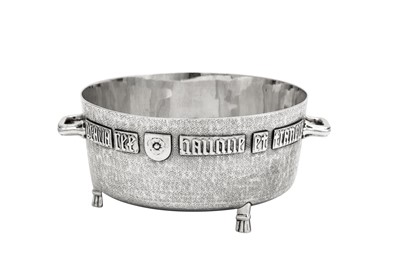 Lot 571 - A George V sterling silver replica ‘Winchester Bushel’ bowl, London 1927 by Edward Barnard and Sons