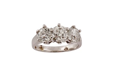 Lot 185 - A diamond three-stone ring