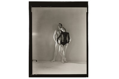 Lot 357 - Martin Munkàcsi (1896-1963)