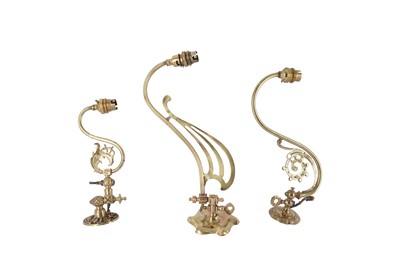 Lot 1102 - AN ART NOUVEAU TASTE BRASS LIGHT BRACKET