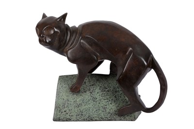 Lot 99 - A BRONZE MODEL OF A CAT, 20TH CENTURY