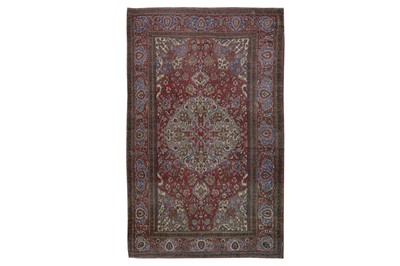 Lot 58 - A FINE ISFAHAN RUG, CENTRAL PERSIA