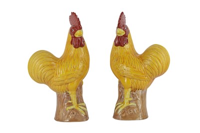 Lot 442 - A PAIR OF CHINESE PORCELAIN COCKERELS, 20TH CENTURY
