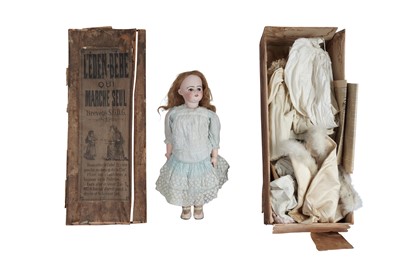 Lot 955 - A FRENCH SOCIETE FRANÇAISE DE FABRICATION DE BEBES ET JOUETS L'EDEN BEBE MECHANICAL DOLL