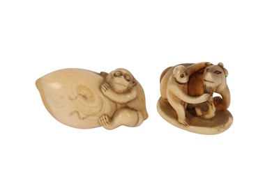 Lot 456 - λ TWO IVORY NETSUKE OF MONKEYS.