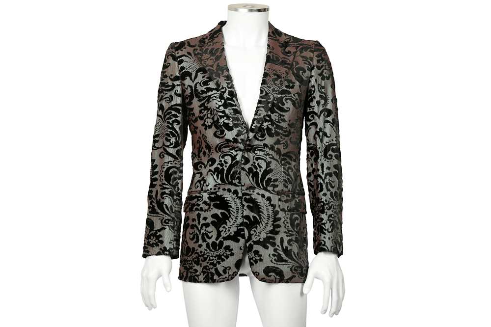 Lot 200 - Gucci Black Devore Dinner Jacket - Size 44