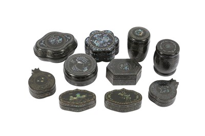 Lot 735 - TEN CHINESE LAQUE BURGAUTE BOXES AND COVERS.