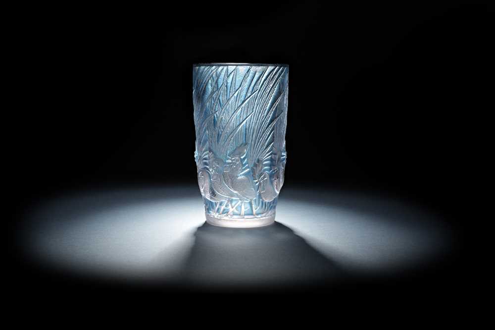 Lot 13 - RENÉ LALIQUE (FRENCH, 1860-1945)