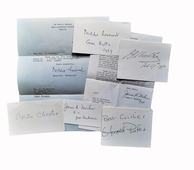 Lot 832 - Autograph Collection.- Authors