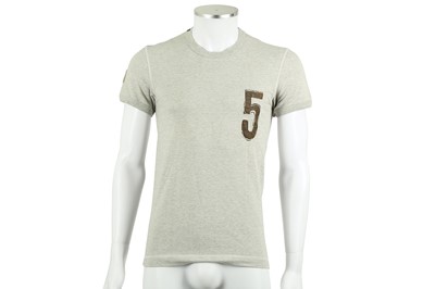 Lot 36 - Dolce & Gabbana Grey Applique T-Shirt - Size 44