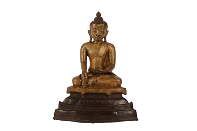 Lot 290 - A BURMESE PARCEL-GILT BRONZE FIGURE OF BUDDHA SAKYAMUNI.