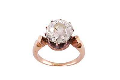 Lot 201 - A diamond single-stone ring, late 19th / early 20th century