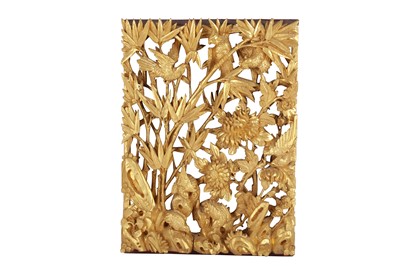 Lot 479 - A CHINESE GILT AND RED LACQUER PANEL, 20TH CENTURY