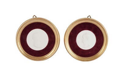Lot 288 - AMENDED DESCRIPTION: A PAIR OF GERMAN PORCELAIN PORTRAIT MEDALLIONS, LATE 20TH CENTURY