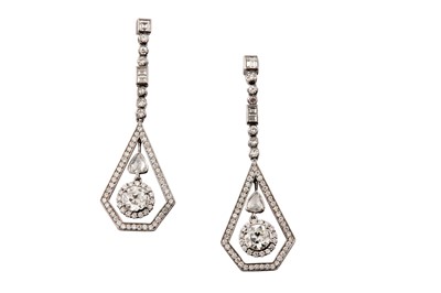 Lot 11 - A pair of diamond pendent earrings
