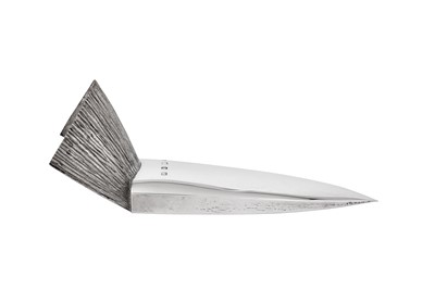Lot 526 - An unusual Elizabeth II modernist sterling silver shoehorn or filler, London 1971 by Christopher Nigel Lawrence