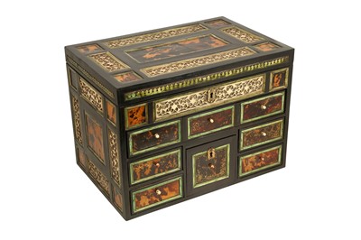 Lot 534 - λ AN INDO-PORTUGUESE TORTOISESHELL, EBONY AND IVORY TABLE CABINET (VARGUENO)