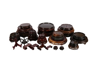 Lot 1075 - A COLLECTION OF CHINESE WOOD STANDS.