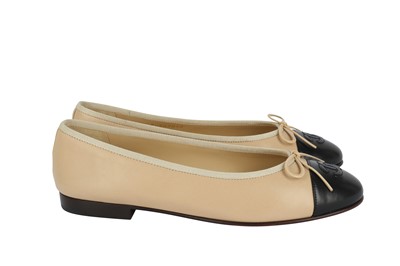 Lot 244 - Chanel Beige Two-Tone Ballerina Flat - Size 38