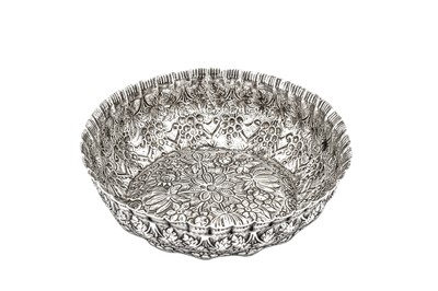 Lot 274 - A late 19th century Ottoman Turkish 900 standard silver dish, Tughra of Sultan Abdul Hamid II (1876-1909)