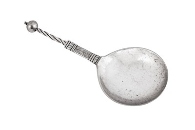 Lot 457 - An early 17th century Norwegian silver spoon, Stavanger circa 1620 by Jochum Jochumsen Kirsebom (active 1618-54)