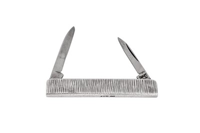 Lot 527 - An Elizabeth II modernist sterling silver pen knife, London 1975 by Gerald Benney (1930-2008)