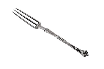 Lot 403 - A late 17th / early 18th century Italian silver fork, Venice circa 1700, possibly by Andrea Cernovich (active 1696-1714)