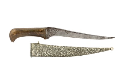 Lot 418 - λ A BUFFALO HORN-HILTED STEEL DAGGER (PESH KABZ)
