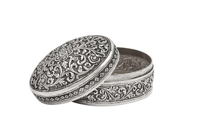 Lot 173 - A late 19th century Anglo – Indian unmarked silver table snuff box, Cutch circa 1880