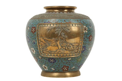 Lot 501 - A JAPANESE CLOISONNÉ VASE.