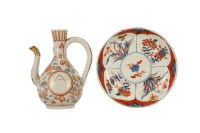Lot 469 - AN IMARI SAUCER DISH AND A PORCELAIN EWER.