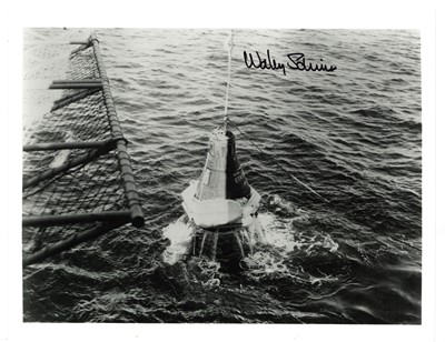 Lot 1207 - Mercury 7.- Wally Schirra