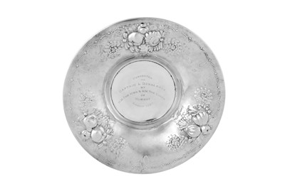 Lot 33 - A NORWEGIAN SILVER PEDESTAL DISH, 20TH CENTURY