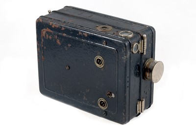 Lot 69 - DeVry 35mm Cine Camera Body.