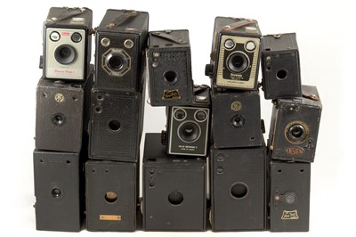 Lot 9 - Group of 15 Box Cameras, inc Uncommon Gap Model.
