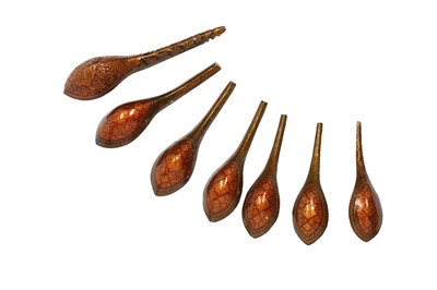 Lot 357 - SEVEN LACQUERED PAPIER-MÂCHÉ SPOONS