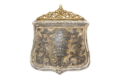 Lot 425 - A NIELLOED PARCEL-GILT GUNPOWDER CARTRIDGE CASE (PALASKA) WITH FLORAL DECORATION