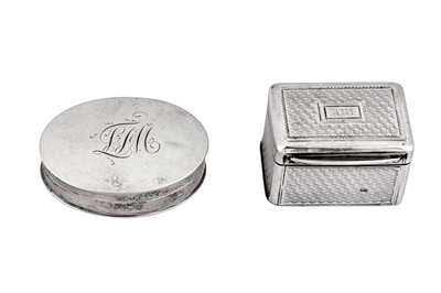 Lot 56 - A George IV sterling silver nutmeg grater, London 1827 by Charles Rawlings