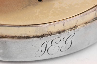 Lot 14 - A George III Scottish silver sterling and agate vinaigrette, Edinburgh circa 1810 possibly by Richard Haxton