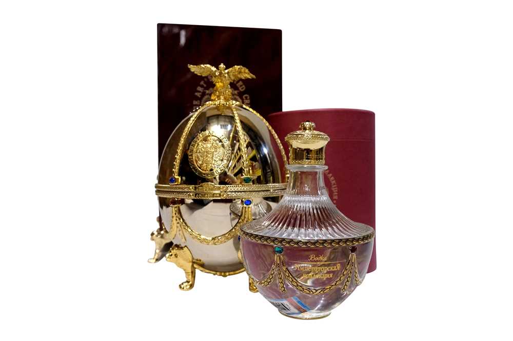 Lot 719 - Imperial Collection Edition Faberge Egg