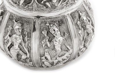 Lot 150 - A late 19th century / early 20th century Anglo – Indian unmarked silver bowl or vase, Madras circa 1900