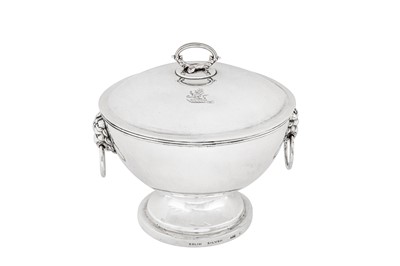 Lot 138 - An early 19th century Indian Colonial silver tureen, Madras, circa 1810 by Robert Gordon II (active 1802-1818)