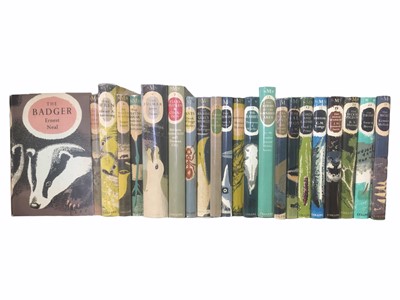 Lot 637 - New Naturalist Monograph series