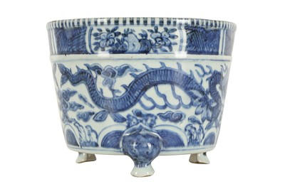 Lot 225 - A CHINESE BLUE AND WHITE TRIPOD 'DRAGON' INCENSE BURNER.
