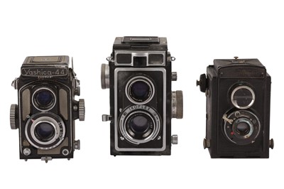 Lot 133 - A Selection of TLR Cameras